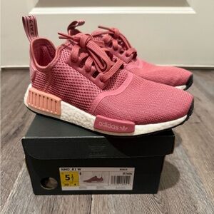 Women’s Adidas NMD R1